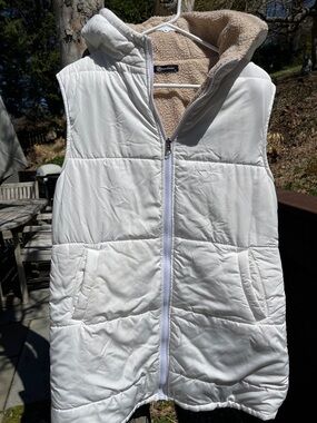 Pretty Garden S Puffer Vest with Sherpa Lining - White & Cream